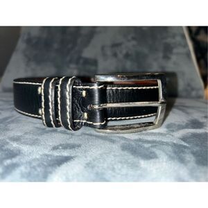 American Bison black leather belt size 46. C21-7